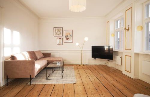 Nyhavn - Amalienborg Apartment | Family-Friendly New Harbor Apartment in the Carolinas
