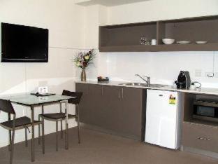 Fremantle Hotel | Explore New Haus by Hougoumont - Family-Friendly Getaway