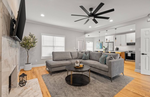 Pittsburgh House | Luxury Home Retreat in the Heart of Atlanta - 10/10 Rating