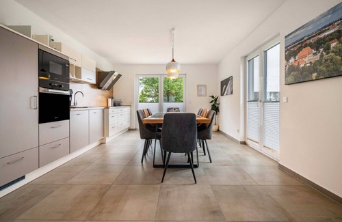 Gross Nemerow House | Idyllic Ferienhaus Seeglück2 with Lake View & Private Terrace