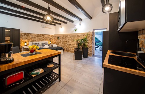 Oklaj House | Discover Holiday Home Maša with Heated Pool Near NP Krka