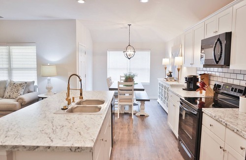 Lincoln House | Ideal Retreat 3mi from Talladega Superspeedway, Top Rated
