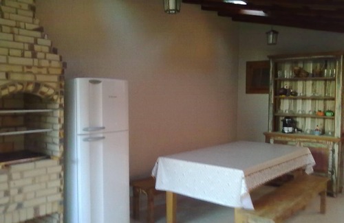 Praia Rasa House | Pet-Friendly Retreat with Pool & BBQ, Rated 9.8/10