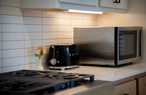 Highland House | Ideal Austin Midtown Home - Perfect for Families and Pets!