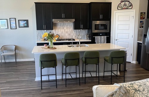 Dripping Springs House | Relaxing Retreat in Dripping Springs with Spa & Jacuzzi