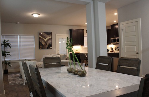 Wetmore House | Family-Friendly Retreat in Prime SATX Location