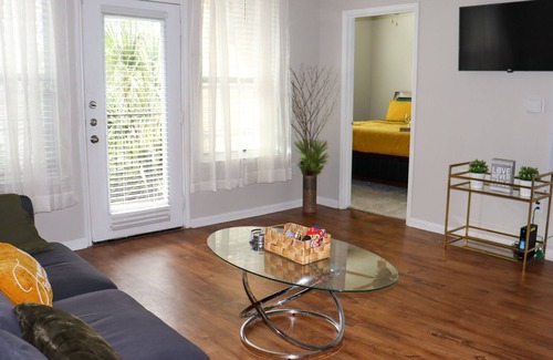 Willow Meadows/Willowbend Area Apartment | NEW! HOME SWEET HOME - ENTIRE PLACE - NRG Stadium