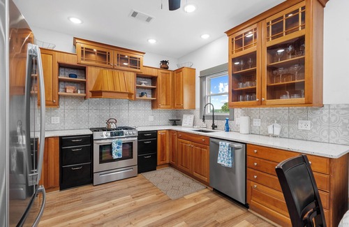 Cherokee Village House | Discover Thunderbird Lakefront with a Large Deck & Views
