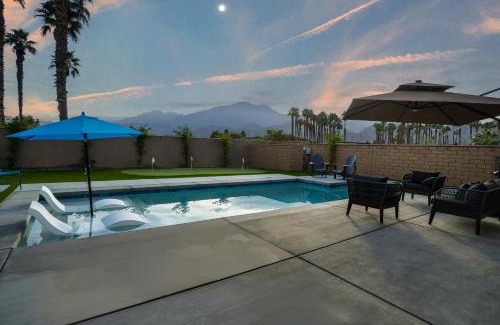 La Quinta Villa | Inviting Home! Steps Away from Stadium Course & Ocean Views