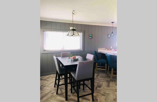 Port O Connor House | Experience Hook'd Ya! with Ocean Views & Family-Friendly Comfort