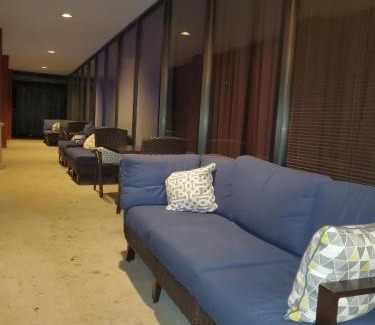 New Hope Hotel | Relaxing New Hope Inn & Suites with Ocean Views and Pool