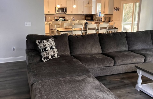 Savannah House | Family-Friendly New House Close to Savannah and Tybee Island