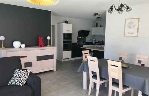 Proissans House | Experience Comfort with Heated Pool and Family-Friendly Amenities