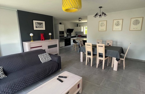 Proissans House | Experience Comfort with Heated Pool and Family-Friendly Amenities