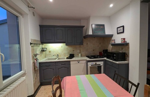 Pont-Croix Cottage | new house, beach at 5 minutes, 3 bedrooms, large garden, terrace, bike provided.