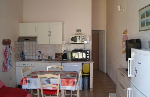 Lapalud House | Ideal Retreat for 4 with Pool and Ocean Views