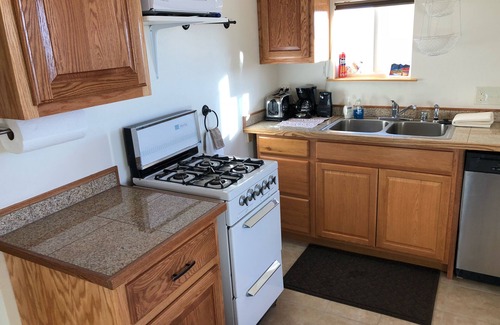 Taos House | Scenic New House with Hot Tub Near Taos Mesa Brewpub