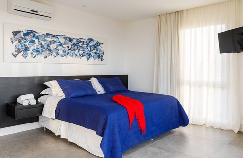 Morro das Pedras House | NEW HOUSE, HIGH STANDARD, BEACH FRONT, IN CLOSED CONDOMINIUM!