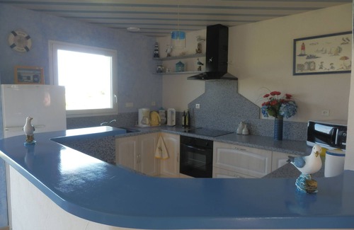 Erdeven House | Idyllic Retreat in a Picturesque Village with Oceanfront Views