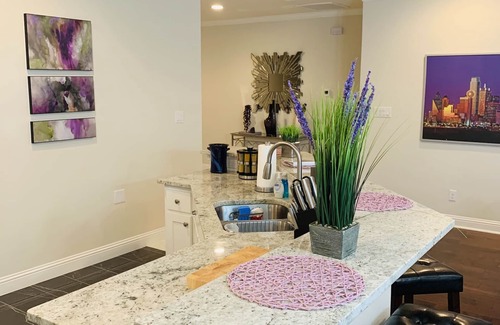 Grand Prairie House | Discover a Cozy Retreat Near Stadiums and Parks in Dallas
