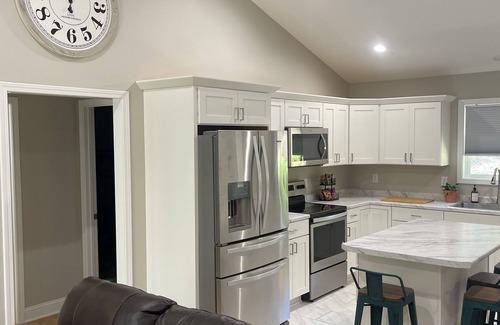Hendersonville House | Relaxing Retreat with Hot Tub & Game Room, 5 Min to Downtown