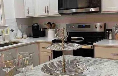 Umatilla House | New Lakefront Home with Spa and Pool in Umatilla