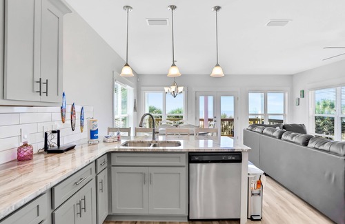 Indian Pass House | Breathtaking Beach House with Private Pool and Ocean Views
