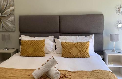 Kraaifontein House | Relax at New Hunters Moon: Oceanfront Bliss Awaits You