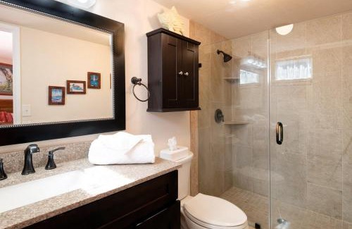Historic Kailua Village House | Oceanfront Paradise at Kona Reef Resort - 2 Bdrm & Pool