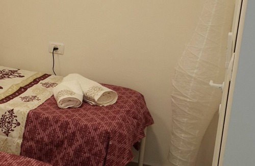 Jerusalem Apartment | New kosher apartment Has Nof private studio