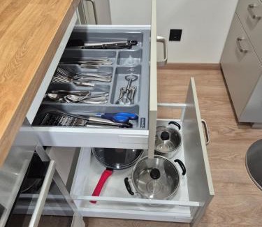 Kaunas Apartment | New Kreves apartment & Free parking & Self check-in
