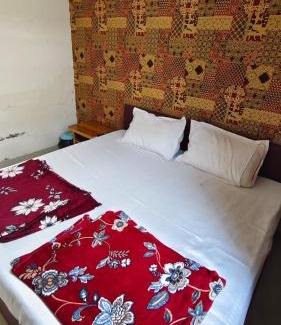 Wadhwan Hotel | New kuldevi hotel