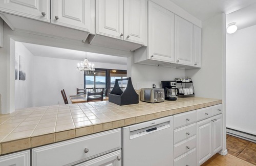 McCall Condo | Premier Lakefront Escape at Crystal Beach with Pool & Views