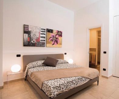 Pallanza House | Idyllic Lakefront Apartments in Historic Verbania Palace