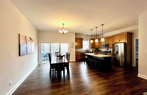 Bumpass House | NEW Lakefront Home, Joan's Point Lake Anna