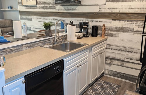 Braden River Cottage | New-Lakewood Ranch/Private Cottage & Pool/Boat Guide for Lake boating