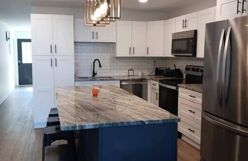 Se Ree House | NEW Large Rough River Getaway!
