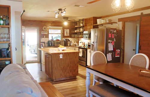 Cedar Creek Reservoir House | Waterfront Retreat: 2 Houses with Private Boat Launch & Dock