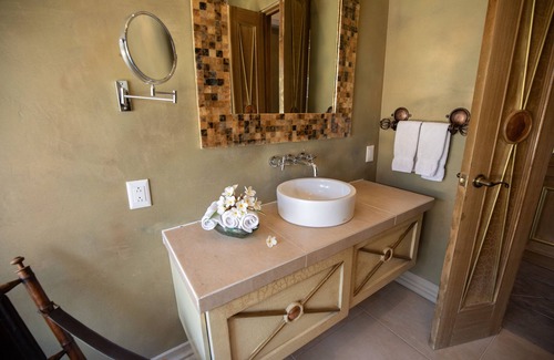 Ajijic Hotel | Elegantly Appointed Ajijic Suite with Pool & Lake Views