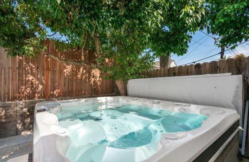 Los Angeles House | New Listing Athlete's Villa by Colby & Conrad