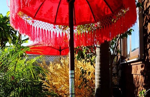 East Fremantle Cottage | Discover a Balinese Style Studio Retreat with Oceanfront Views