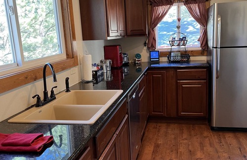 Estes Park House | Renovated Cabin Retreat: Top-Rated, Family-Friendly Stay