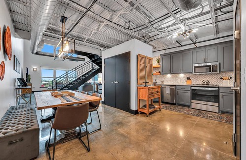 Brazos Condo | Welcoming Bridges of the Brazos Condo: Incredible Views & Amenities