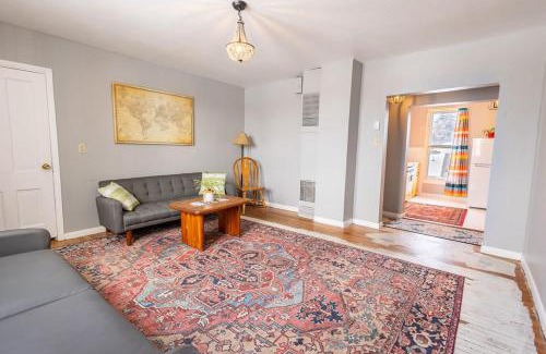 Laramie House | Discover a Bright Bohemian Stay - Pet Friendly Retreat