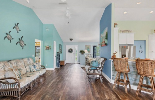 South Gulf Cove House | Explore Charlotte Harbor Area Resort Near Disney & Universal
