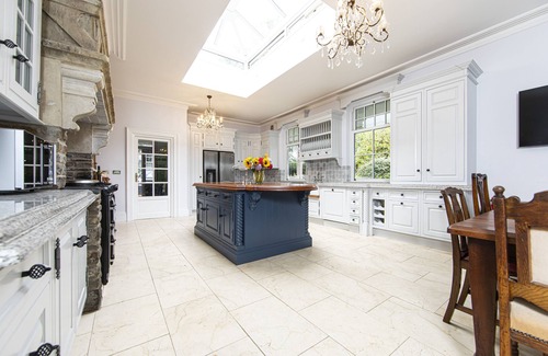 Margam Apartment | Enchanting Fairytale Manor House with Indoor Pool