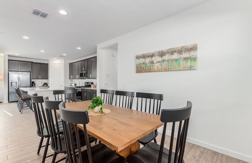 Desert View House | New Listing! Pet-Friendly Hotel with Heated Pool & King Bed