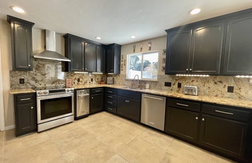 Murphys House | Inviting 4BR Retreat in Murphys - Relax near Downtown!