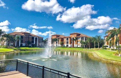 Desoto Acres Condo | Lake View Retreat: Guest Rated 10/10 with Pool & Kitchen