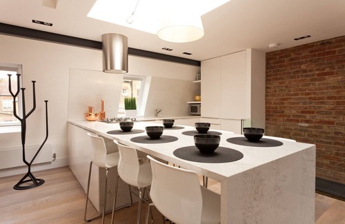 Hampstead Apartment | Discover the Magical Urban Retreat with Spa & Breakfast